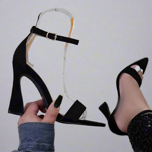 Betsi (Black) 6-10